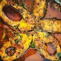 A picture of Fish in fried masala.