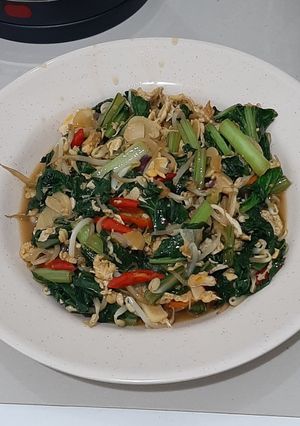 Foto resep Tumis Sawi Tauge Telur