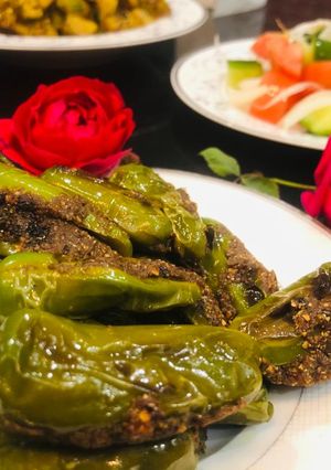A picture of Stuffed green chillies.