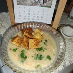 A picture of Creamy Croutons soup.