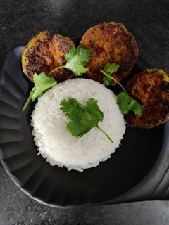 बैंगन भाजा (Baingan bhaja recipe in Hindi) रेसिपी मुख्य फोटो