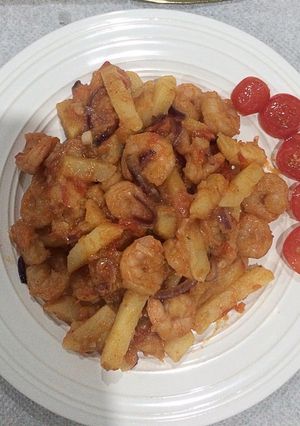 A picture of Irish and potato sauce.