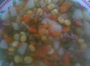 Una foto de Sudado de verduras con tripa