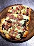 Pizza Blanca casera. (*Sin tomates) 🍕🧀🫑🌶️🍄‍🟫