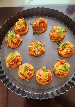 A picture of Monaco bites.