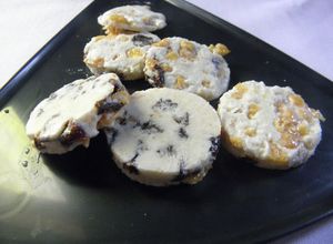 Una foto de Monedas de chocolate blanco
