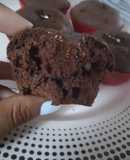 Magdalenas de choco y nuez con corazón de dulce de leche