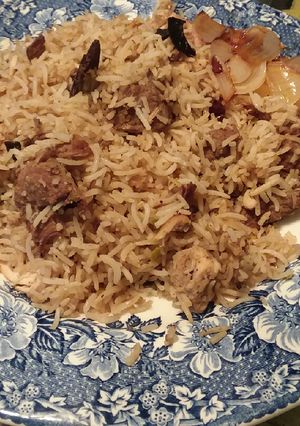 A picture of Beef pulao.