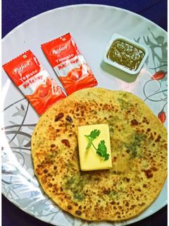 मूली की भुजिया के पराठे(mooli ki bhujiya ke parathe recipe in hindi) रेसिपी मुख्य फोटो