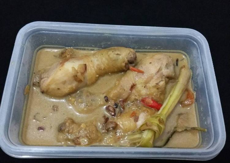 Resep: LezatSemur Ayam Kuah Santan