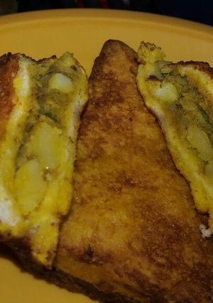 A picture of Besan bread pakode.