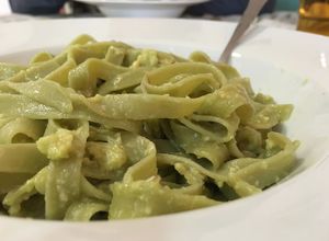 Foto principal de Pasta con salsa aguacate