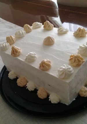 Una foto de Torta de manjar y nuez