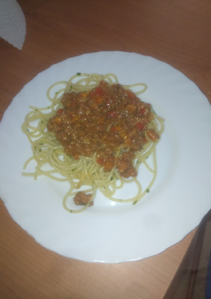 Una foto de Pasta al ajillo con salsa