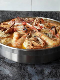 Foto principal de Caldereta de pescado y marisco