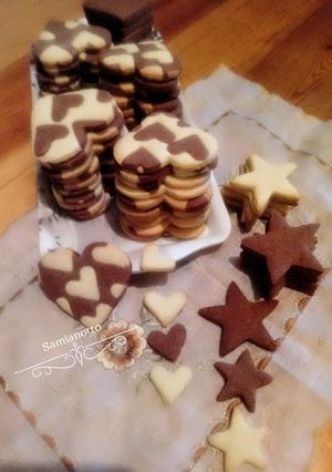 Une photo de Sablés ''Bicolor heart cookies''