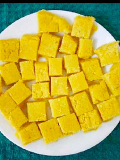 மைசூர் பாக் (Mysore Paak Recipe in Tamil) செய்முறை முக்கிய புகைப்படம்