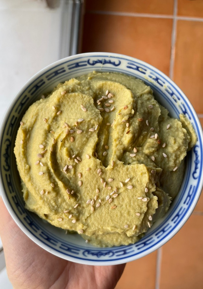 Una foto de Hummus de guisantes