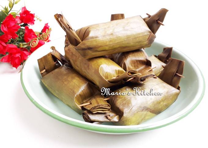 Resep Lemper Ayam Kukus oleh Maria's Kitchen - Cookpad