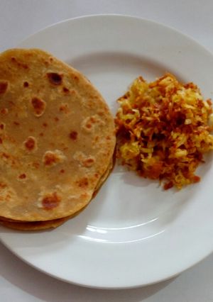 A picture of Paratha- potato fry.