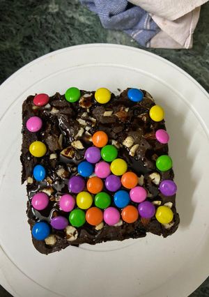 A picture of Biscuit cake.