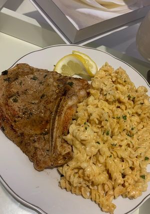 Une photo de Pâtes au comté & côte de veau ✨