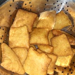 A picture of Exe flour mandazi #Christmasrevivalcontest.