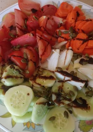 Una foto de Ensalada de la huerta