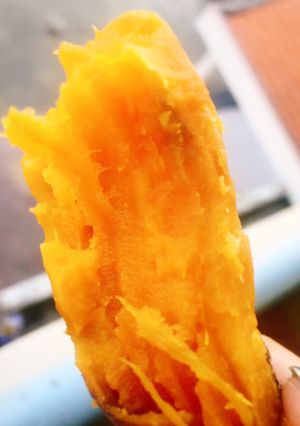 Hình của món Khoai lang mật luộc.