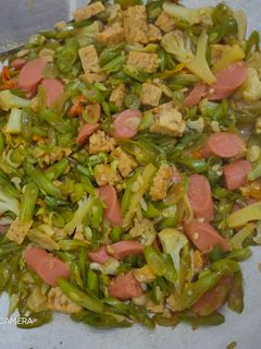 Foto resep Oseng buncis,kembang kol dan sosis