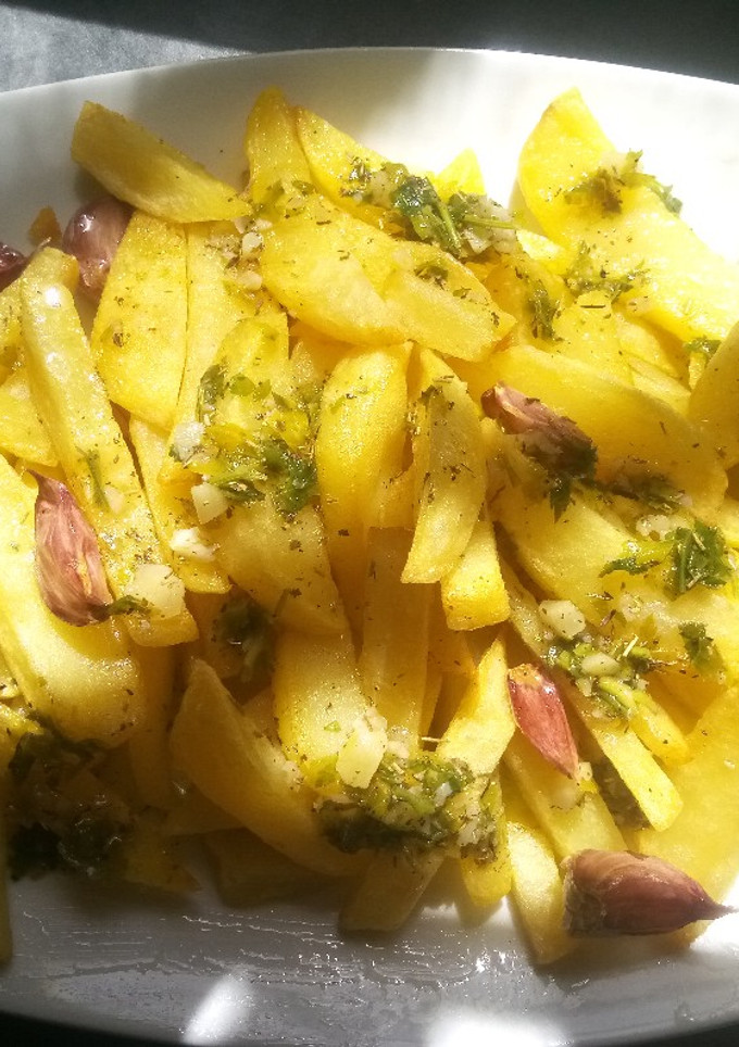 Una foto de Patatas estilo provenzal
