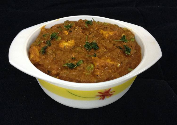 Recipe of Perfect Mutter paneer/green peas cottage cheese curry