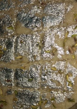 A picture of Coconut Barfi.