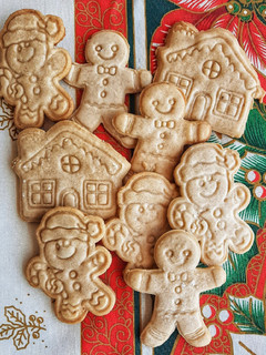 Una foto de 🎅🏻 Galletitas Navideñas de miel y especias