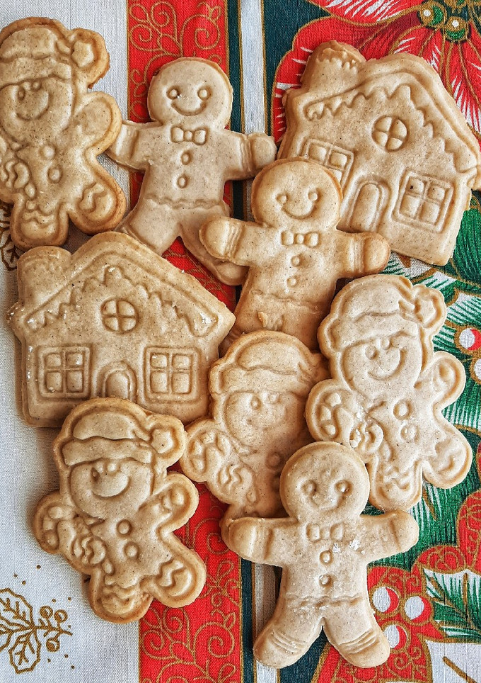 Una foto de 🎅🏻 Galletitas Navideñas de miel y especias