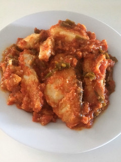 Una foto de Bacalao con tomate