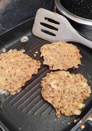 A picture of Red and green lentil burger.