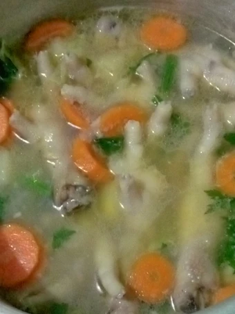 Langkah Mudah untuk Membuat Resep Sup Ceker Ayam yang Bisa Manjain Lidah Anti Ribet, Menggugah Selera