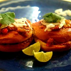 Mumbai style masala pav A picture of Mumbai style masala pav.