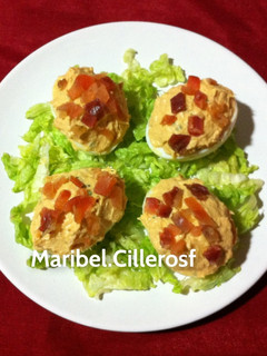 Una foto de Huevos de primavera rellenos