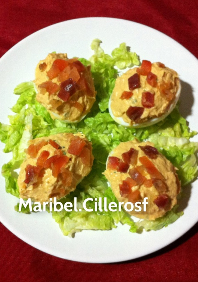 Una foto de Huevos de primavera rellenos