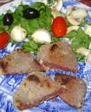 Milanesas de Viandada - Corned Beef  con ensalada y boconccinos