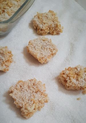 A picture of Healthy Puffed rice squares.