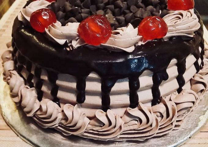 Recipe of Speedy Chocolate Drip Cake