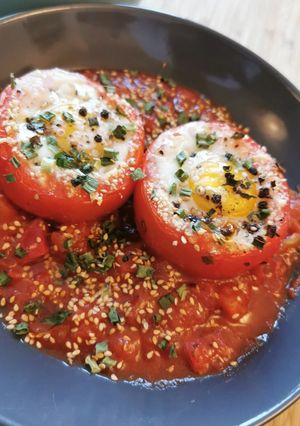 Une photo de Œufs cocotte tomate