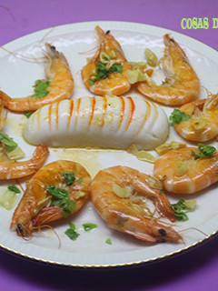 Una foto de Langostinos con surimi