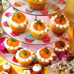 A picture of Mango wheat cupcakes.