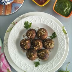 Healthy haraa chanaa peanut sesame balls A picture of Healthy haraa chanaa peanut sesame balls.