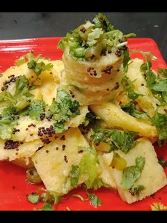 નાયલોન ખમણ (Nylon Khaman Recipe In Gujarati) રેસીપી મુખ્ય ફોટો
