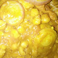 A picture of Restaurant style white chole.